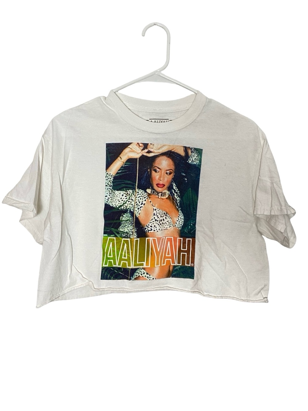 Aaliyah Band Tee TshirtWomens Size Small Medium Cropped Chest 19 Length 16